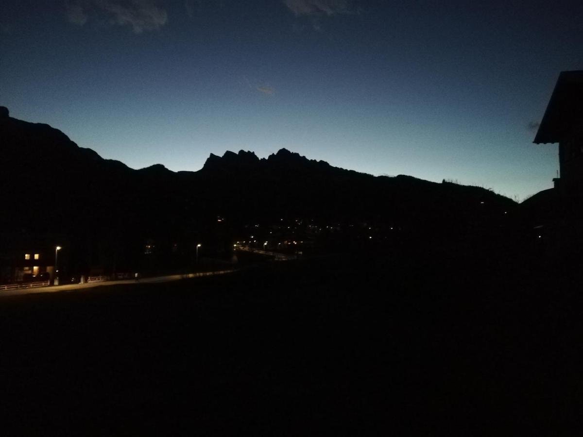 Casa Vacanze Miramonti - Appartamento Con Balcone Con Vista Sulle Dolomiti Borca di Cadore Ngoại thất bức ảnh